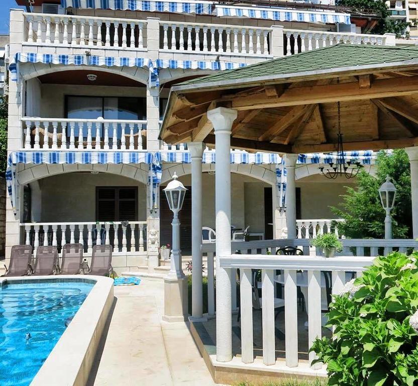 הרצג-נובי Guest House Vila Eli מראה חיצוני תמונה